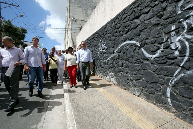 Governador entrega ruas recuperadas no Centro Antigo de Salvador