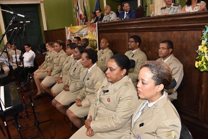 Câmara de Salvador celebra 10 anos do Coral da Polícia Militar