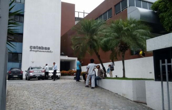 Jornalista é encontrada morta em edifício empresarial em Salvador