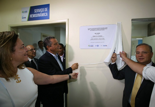 Rui Costa inaugura Hemodinâmica e autoriza obras no Hospital Roberto Santos