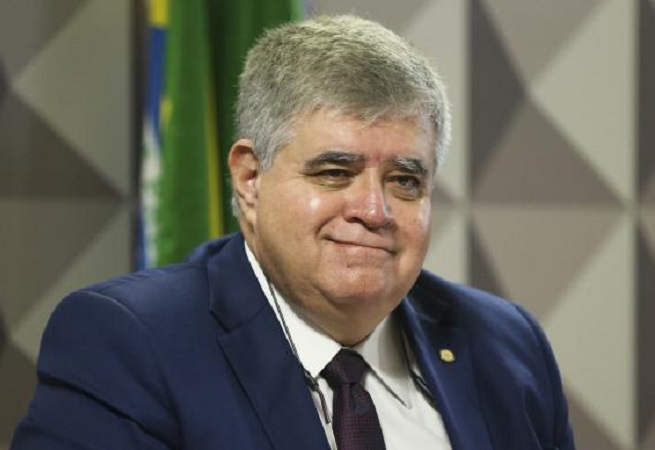 Marun quer impeachment do ministro do STF Luís Roberto Barroso