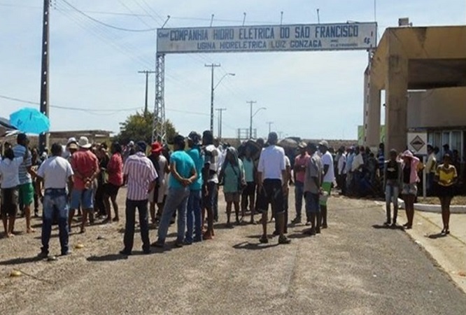Manifestantes ocupam hidrelétrica em protesto contra privatização da Chesf