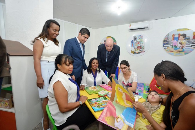ACM Neto inaugura primeiro Centro Dia da Bahia para crianças com microcefalia