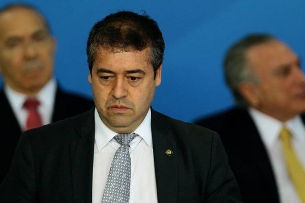Ronaldo Nogueira entrega cargo de ministro do Trabalho a Temer