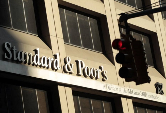 Standard & Poor’s rebaixa nota de crédito no Brasil