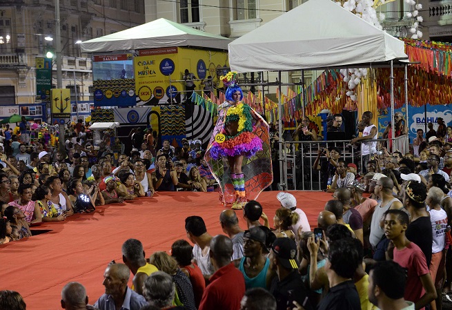 Concurso escolhe melhor Fantasia LGBT do Carnaval de Salvador