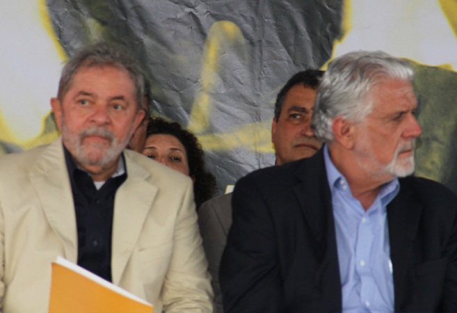 PT barra nomes para disputar eleição no lugar de Lula, diz jornal