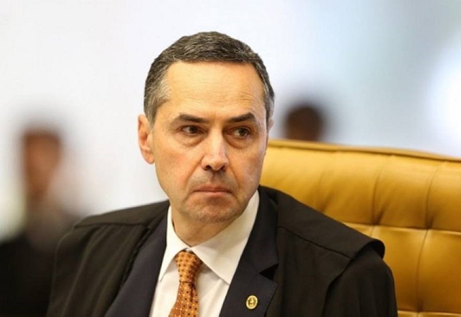 Barroso nega candidatura e diz que brasileiros são “viciados em estado”