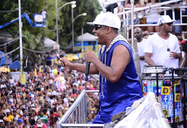 “Elas gostam” do Psirico e Àttoxxá é escolhida a Música do Carnaval 2018