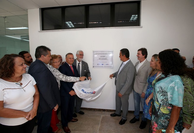 Governador inaugura Escola de Saúde Pública em Salvador