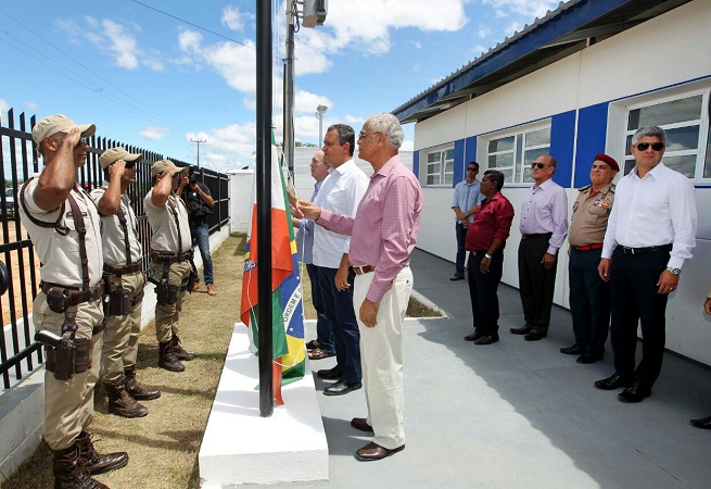 Em Barra, governador inaugura Disep e autoriza obras de ponte e estradas