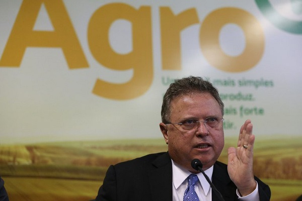 Blairo Maggi diz que Rússia reabrirá mercado para carnes bovina e suína do Brasil