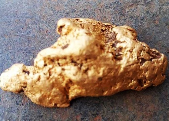 Garimpo irregular é montado em Santaluz após descoberta de pepita de ouro