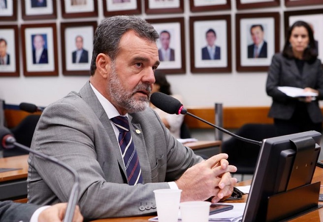 Daniel Almeida solicita Comissão Geral para tratar da FAFEN