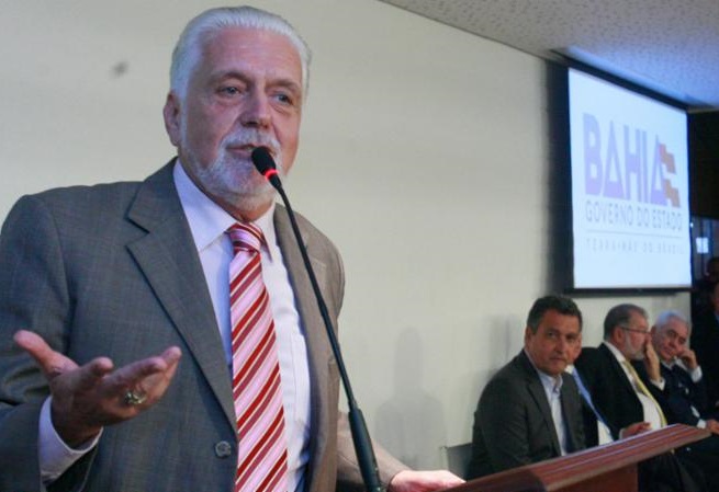 Wagner tenta acalmar PT após entrevista de Rui sobre prisão de Lula e impeachment