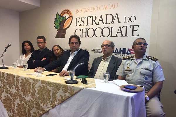 Ilhéus: José Alves debate a estruturação da Estrada do Chocolate