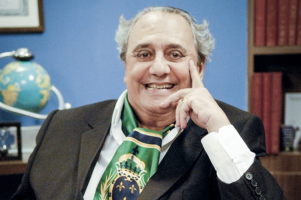 Humorista Agildo Ribeiro morre aos 86 anos no Rio