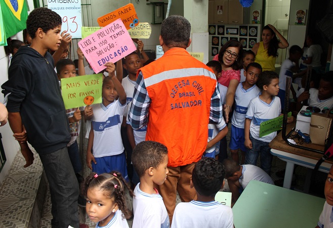 Defesa Civil leva ações de prevenção para 30 escolas de Salvador