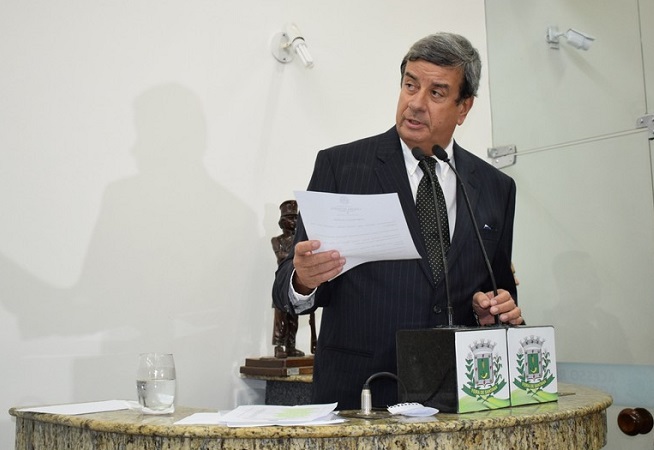 Colbert toma posse como prefeito de Feira de Santana
