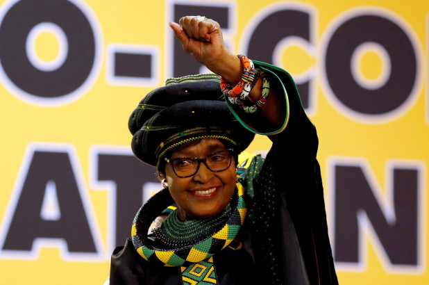 Winnie Mandela morre aos 81 anos na África do Sul
