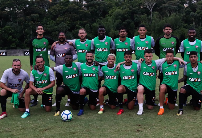 Vitória e Inter-RS disputam vaga nesta quinta na Copa do Brasil