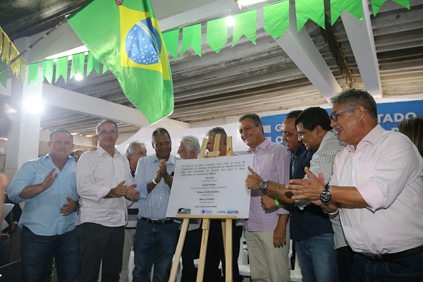 Governador inaugura dois sistemas de abastecimento em Ibicuí