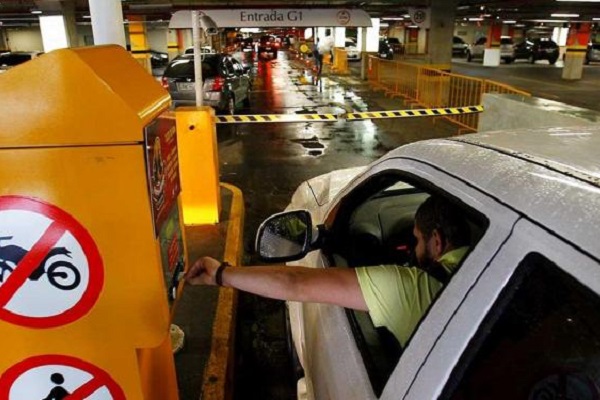 Prefeitura de Salvador punirá shopping que descumprir tolerância de 30 minutos no estacionamento