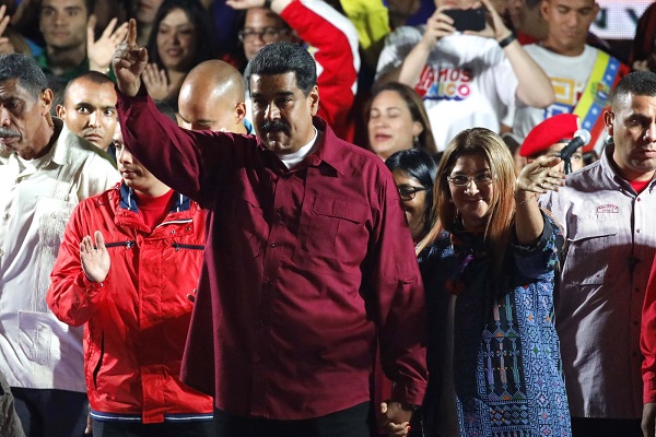 Maduro é reeleito para mais 6 anos de mandato na Venezuela