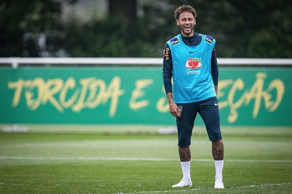 Tite quer escalar Neymar desde o início do amistoso contra a Croácia