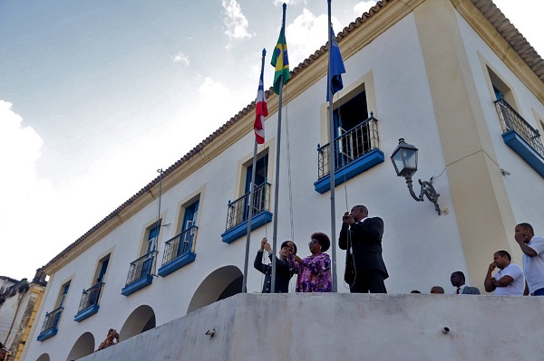 Governo da Bahia é transferido simbolicamente para Cachoeira