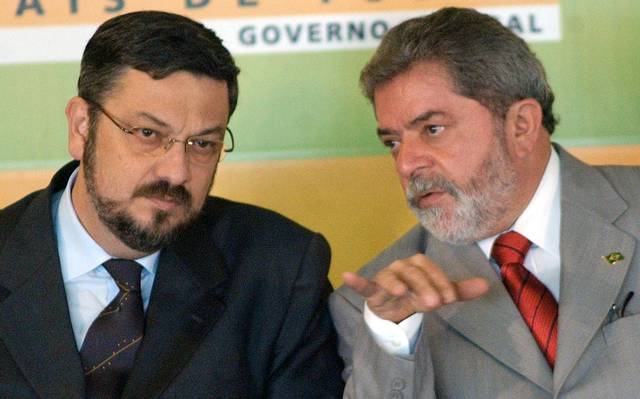 Palocci acusa Lula de institucionalizar esquema de propinas nos fundos de pensão