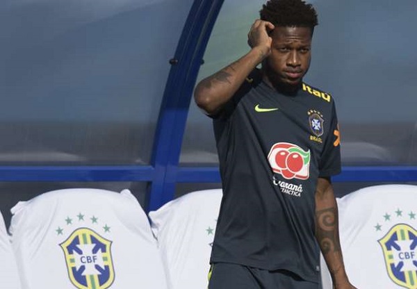 Meia-atacante Fred está fora da partida de estreia do Brasil