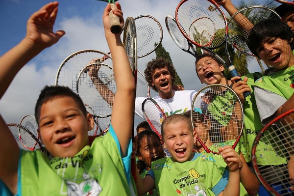 Gustavo Kuerten quer criar “batalhão brasileiro” no tênis mundial