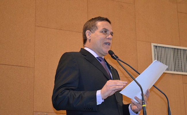“Reforma administrativa do governador apresenta incoerências”, diz Luciano Ribeiro