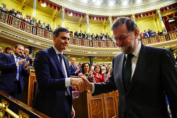 Primeiro-ministro da Espanha é destituído após escândalo de corrupção