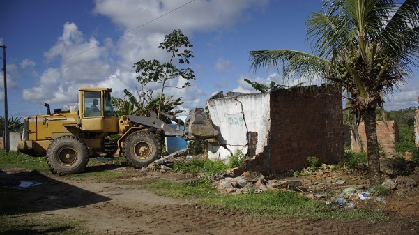 Prefeitura de Camaçari avança na construção de casas no Burissatuba