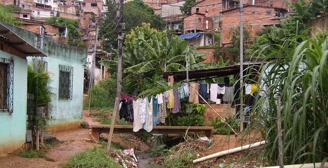 Salvador tem 60% dos bairros com qualidade urbana de regular a ruim, diz estudo