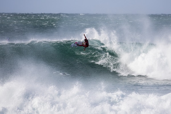 Surfe: Filipe Toledo brilha na abertura do Corona Open J-Bay