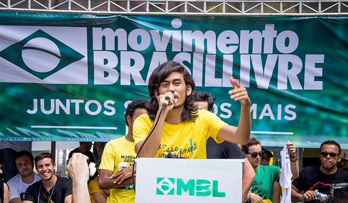 MBL terá atuação anti-UNE no movimento estudantil, diz colunista