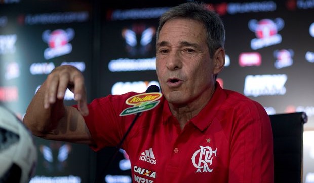 Paulo César Carpegiani é o novo técnico do Vitória