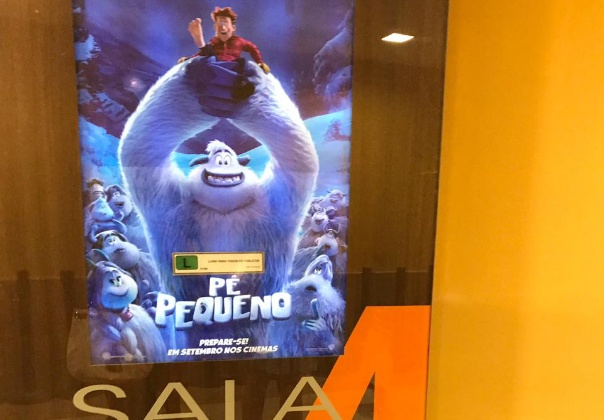 Famílias protestam após cinema do Salvador Shopping ficar sem ar-condicionado