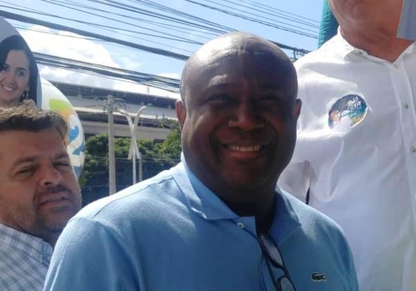 Irmão Lázaro: “Onda pró-Bolsonaro na Bahia é surpreendente”