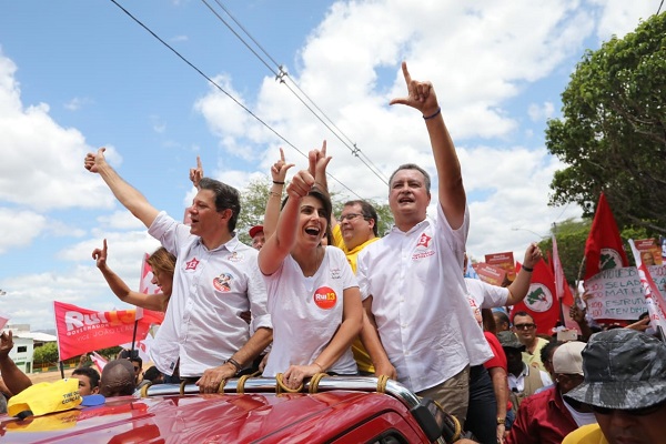 Rui e Haddad fazem caminhada em Juazeiro neste domingo