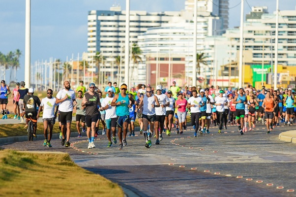 Atletas participam de “treinão” para Maratona Cidade de Salvador