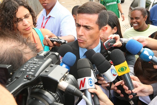 Defesa do autor do atentado contra Bolsonaro não revela contratante