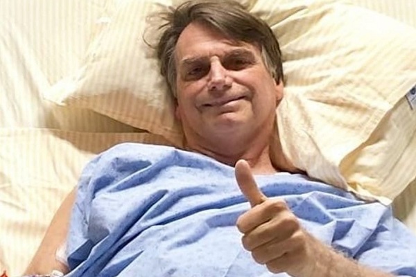Jair Bolsonaro permanece na UTI e reiniciará fisioterapia