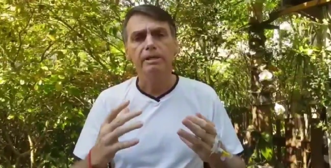 Bolsonaro defende manutenção do Bolsa Família: “É um projeto humanitário”