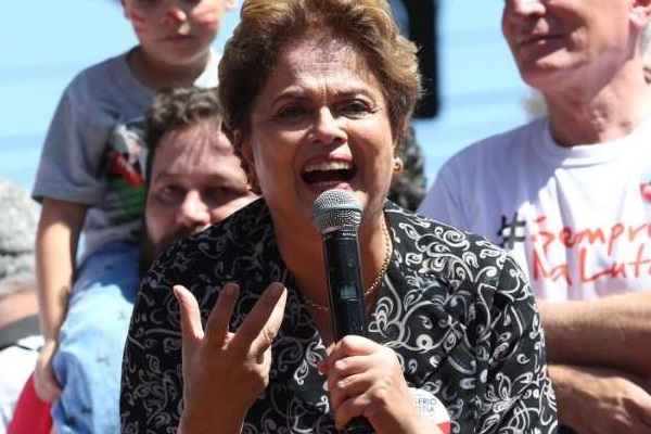 Dilma perde eleição para o Senado em Minas e fica sem foro