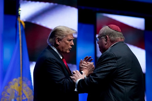 Trump classifica ataque antissemita nos EUA de “agressão à humanidade”