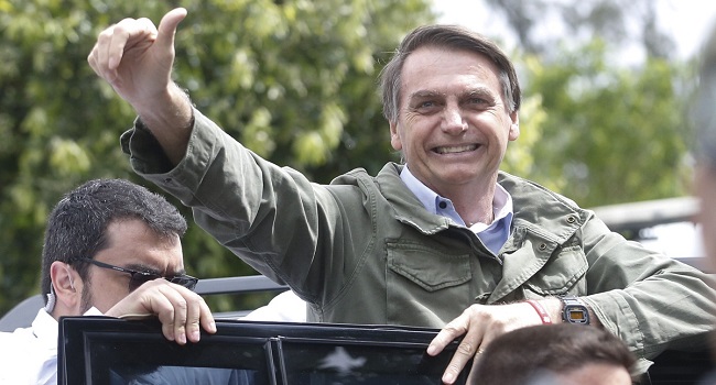 Bolsonaro diz que agenda de Moro será o norte do seu governo